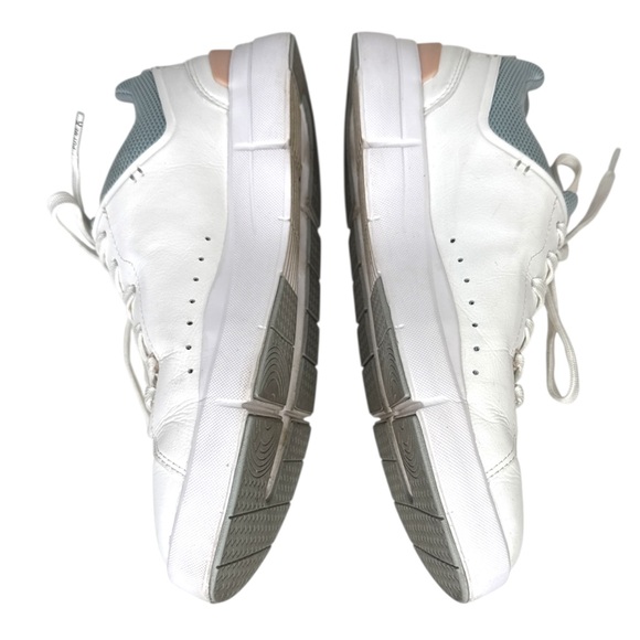 On Womens The Roger Advantage Shoes White and Rosehip size 9 - Picture 3 of 12